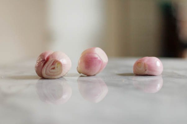 烤花椰菜汤用香醋上釉的青葱。无麸质,素食。从花到茎|因为美味www.andrewtoms.com