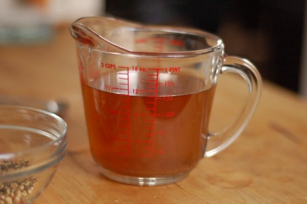 快速腌胡萝卜。从花到茎|因为美味www.andrewtoms.com