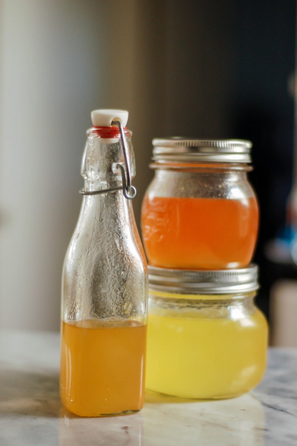 与Zested Citrus有什么关系？制作柠檬，石灰和葡萄柚简单的糖浆。从盛开到茎|因为可口www.andrewtoms.com.
