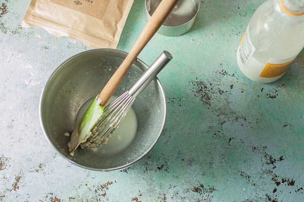 战前大米华夫饼干。Big Jones食谱里的南方无谷蛋白华夫饼。从花到茎|因为美味| www.andrewtoms.com