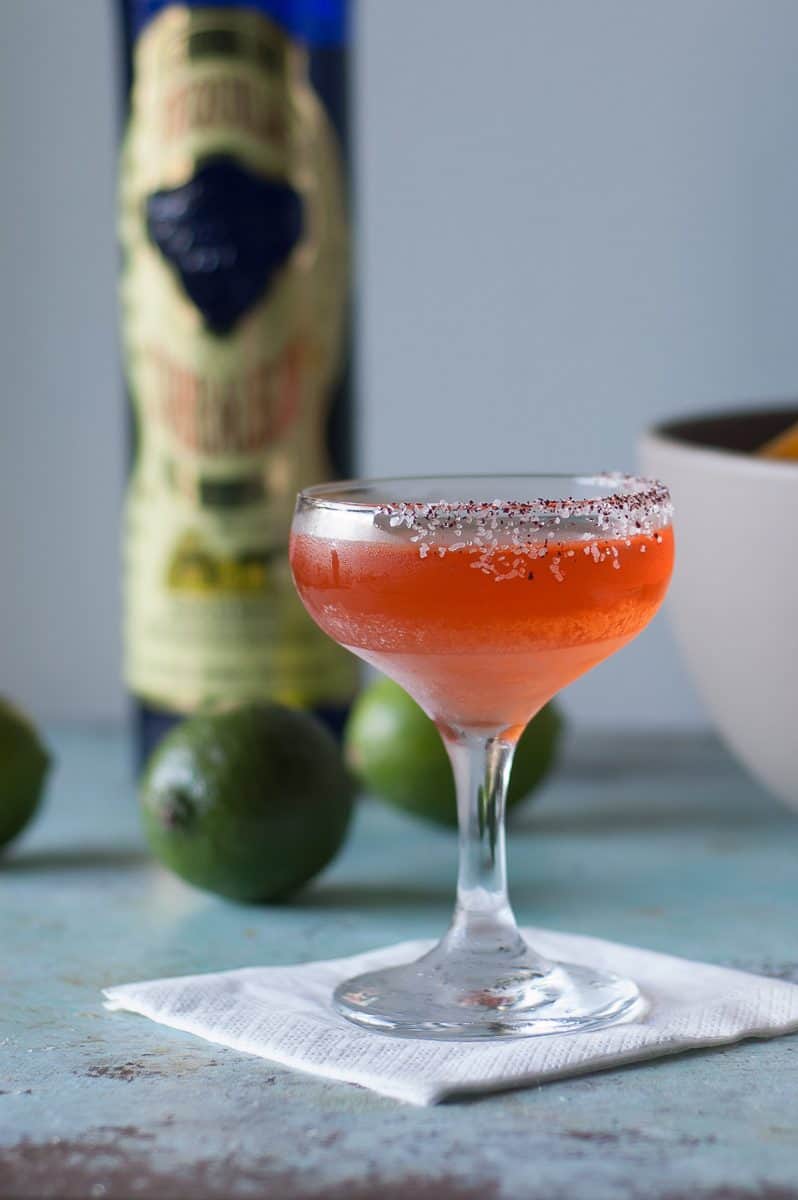 Aperol和接骨木花Margarita