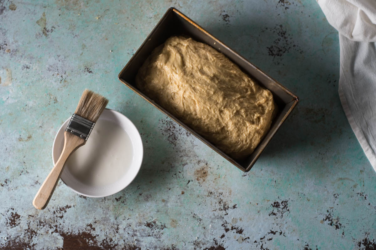 无揉奶油蛋卷。最简单，最好的，无人驾驶的奶油蛋卷。从盛开到茎|因为美味|www.andrewtoms.com.